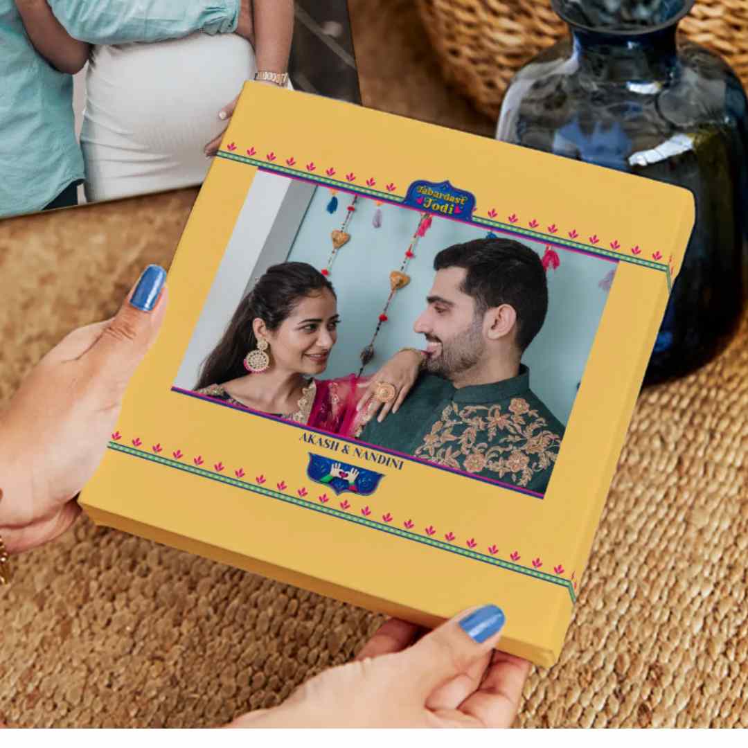 wedding-pose-on-canvas-print