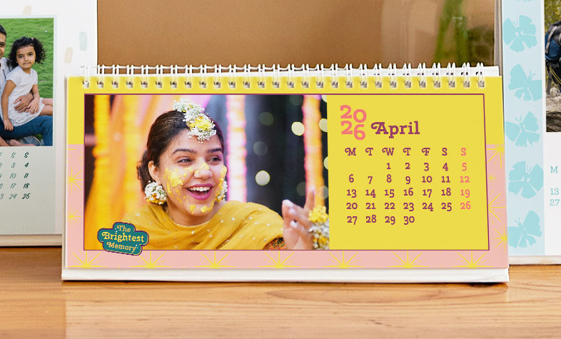 Personalized desktop photo calendar
